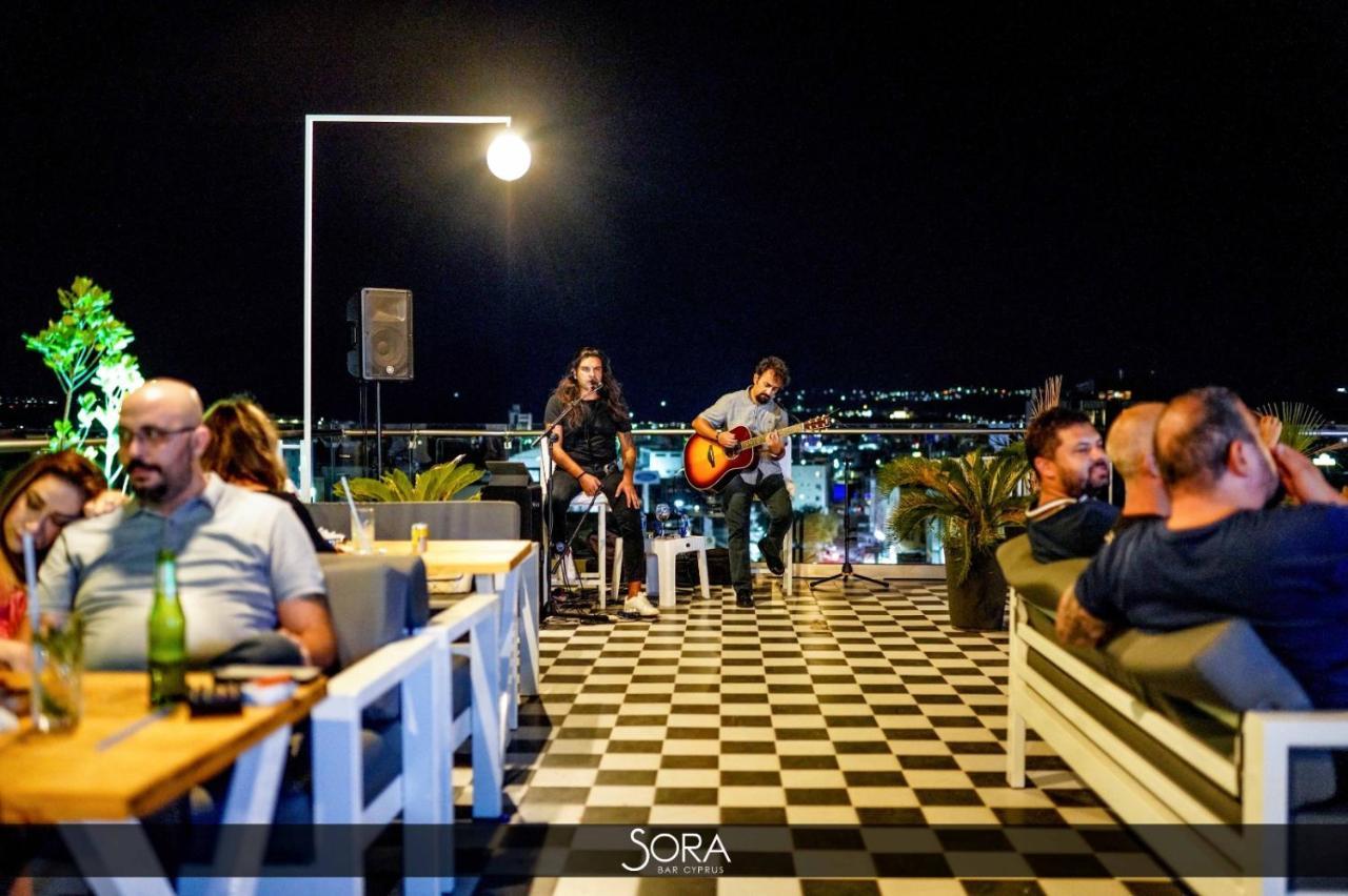 Sky Roof Hotel Nikosia Bagian luar foto