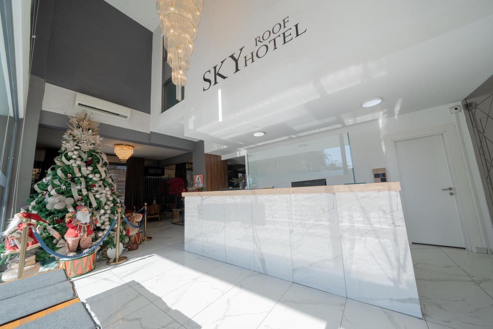 Sky Roof Hotel Nikosia Bagian luar foto