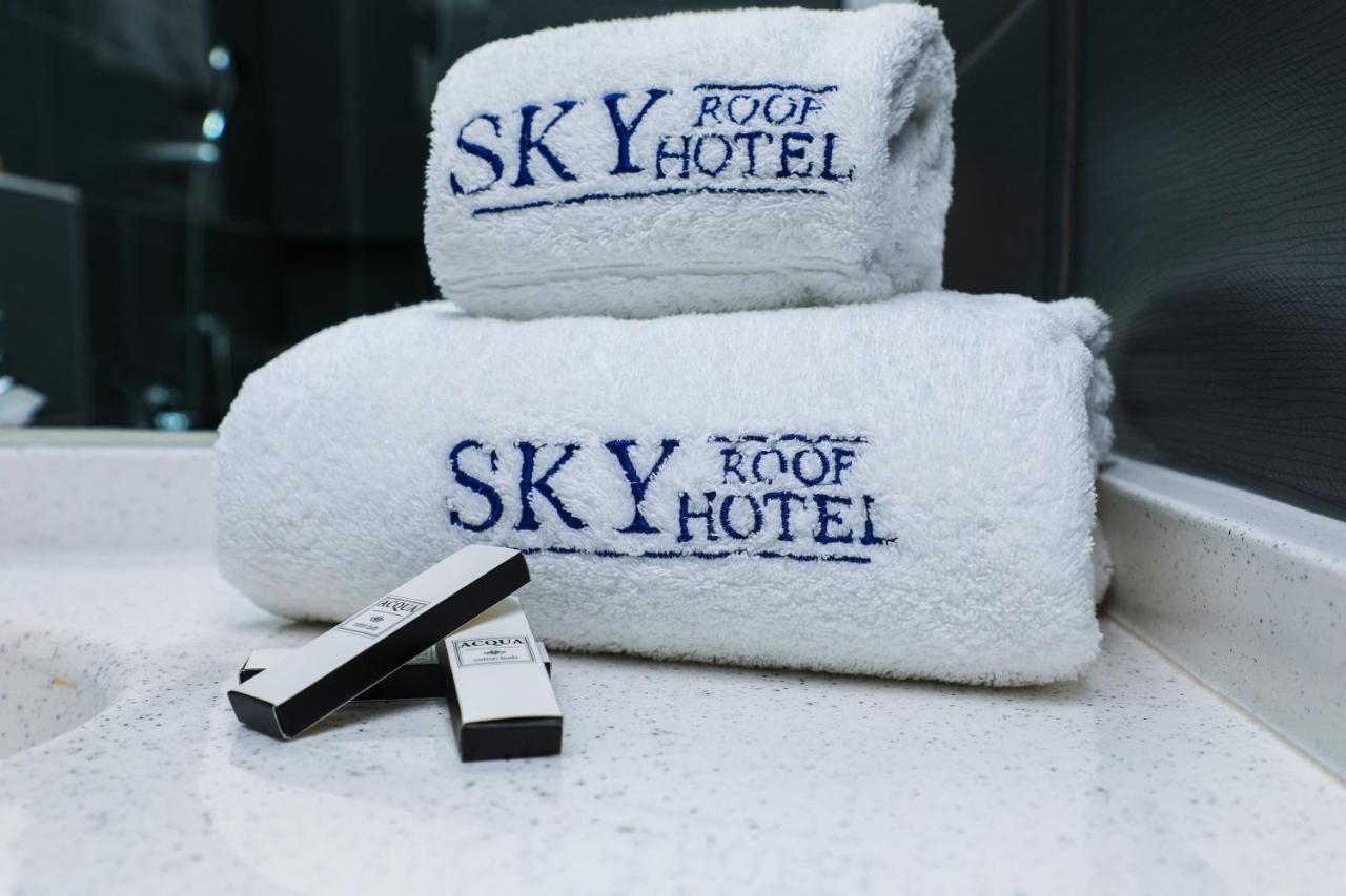 Sky Roof Hotel Nikosia Bagian luar foto